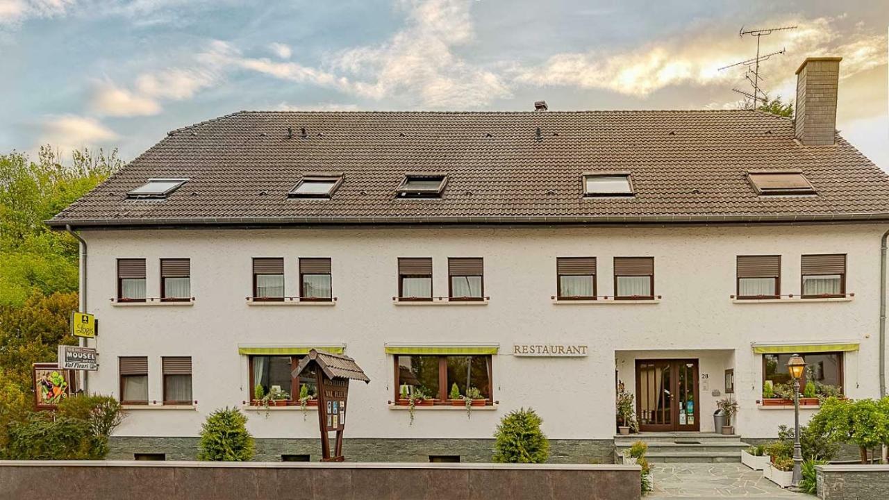 Hostellerie Val Fleuri Mersch Exterior foto